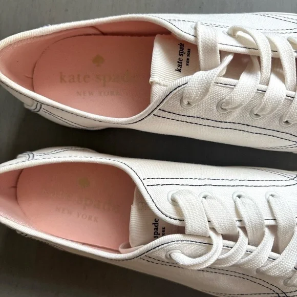 Kate Spade New York Tommi White Low Top Sneakers Shoes Women 8.5 Classic NWOT